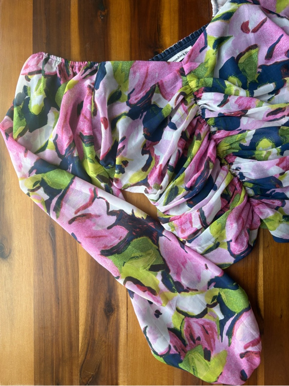 ABERCROMBIE Smocked Floral Top with Mesh Puffy Sleeves